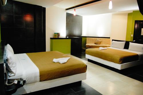 2 king beds