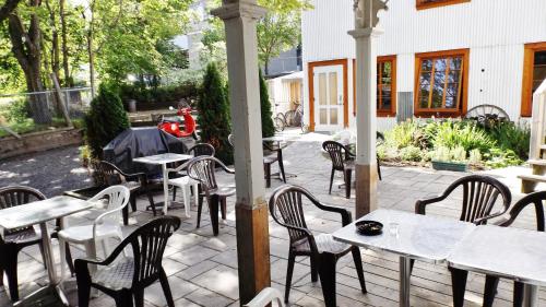 ระเบียง/ชานเรือน, Auberge Internationale de Riviere-du-Loup O76381 in ริเวียร์-ดู-โลพ