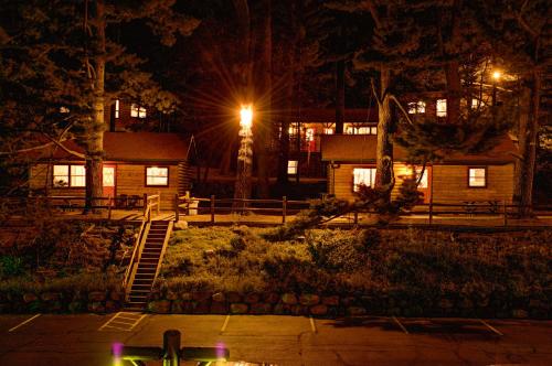 Log Cabins at Meadowbrook Resort