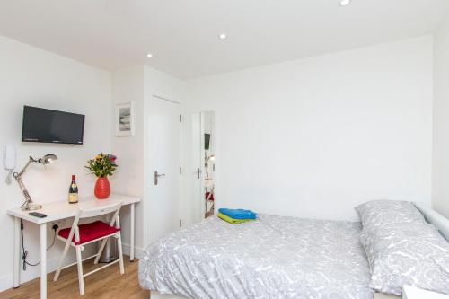 Bristol City Budget Studio Stay 5