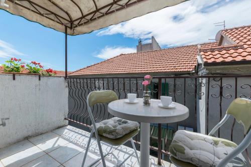 Apartments Miroslava - image 7