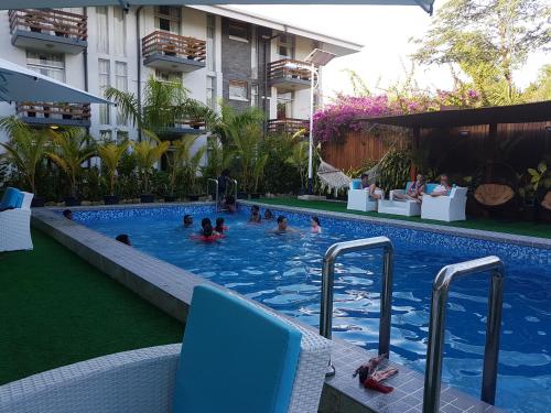 เดอะ แซงชัวรี โฮเต็ล รีสอร์ต แอนด์ สปา (The Sanctuary Hotel Resort and Spa) in พอร์ตมอร์สบี