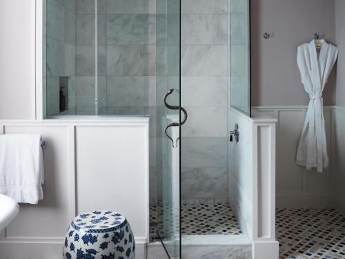 202070482 Maison Metier, in the Unbound Collection by Hyatt