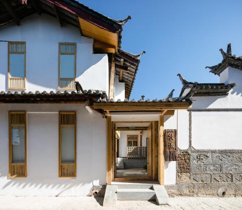 Lijiang Muqian Hotel China Reviews Prices Planet Of Hotels - 