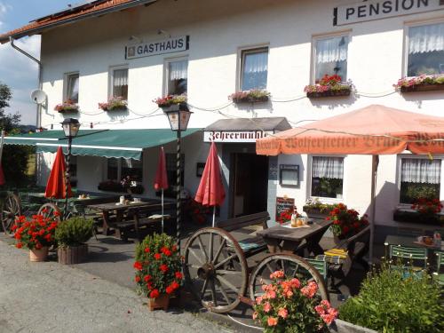 Ieeja, Zehrermühle Campinghütte (Zehrermuhle Campinghutte) in Innernzell