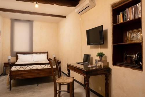  Evans House in Chania