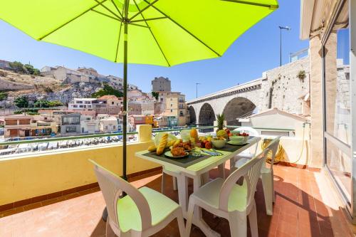 Au Vallon -Terrasse de Rêve sur le Vieux Port - image 6