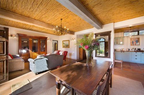 Bartinney Private Cellar Banhoek near Jonkershoek Természeti Rezervátum