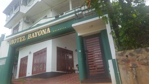 . Hotel Bayona malwaththa