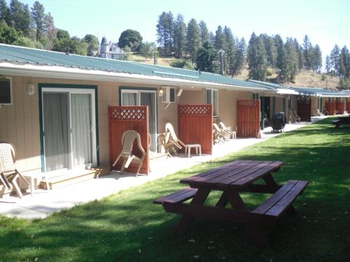 约翰尼斯汽车旅馆