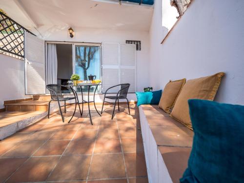 Erkély/terasz, 30 négyzetméteres, 1 hálószobás Apartman 1 fürdőszobával Este területén (SEAFRONT WITH TERRACE) in Este