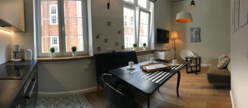 Patio Apartments - Old Town - image 2
