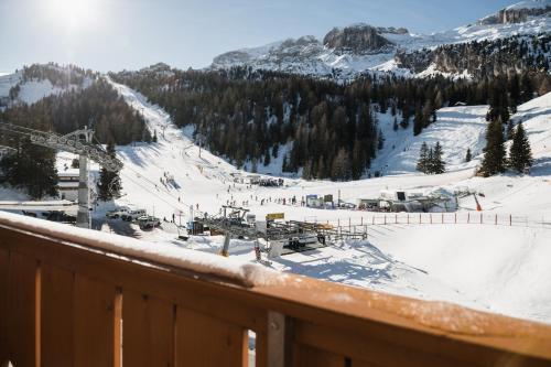 Laguscei Dolomites Mountain Hotel 5