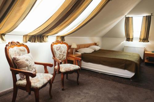 Double Room image 5