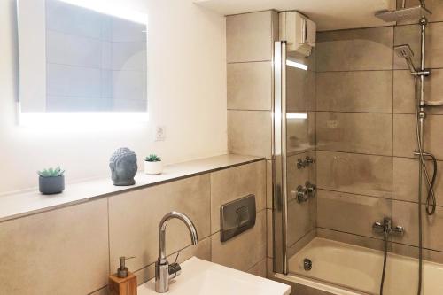 Gemütliches Apartment mit Balkon und Tiefgaragenstellplatz, Wuppertal (Foto 9)
