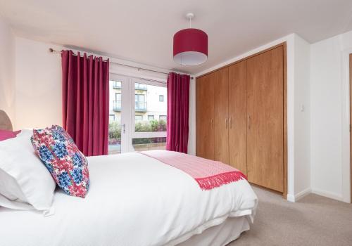 The Tollcross Residence - image 8