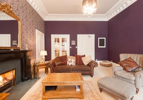 The Coates Gardens Residence - main image