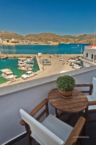  Harbour View Apartments, Pension in Karpathos bei Kyra Panagia