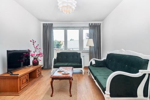 Vintage Apartment in New Estate with PARKING - Krzyki Wrocław by Noclegi Renters, Vratislav (fotografie 10)
