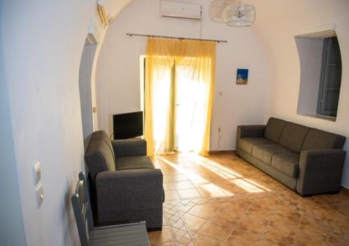  House Close To The Sea In Kardamili • Messinia in Kardhamili