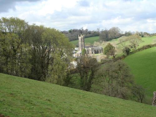 Church Barn - image 11