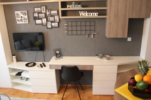 Very central cozy apartment - image 2