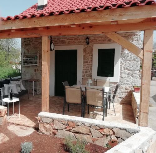 Krka Waterfalls Stonehouse Roko - Apartment - Lozovac