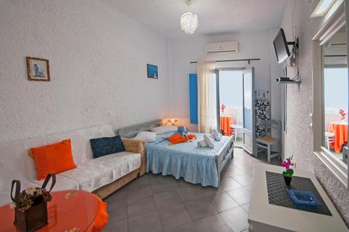 Smarula Villa in Santorini