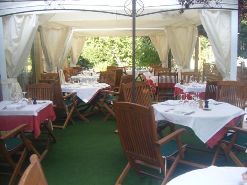 Hotel Auberge de La Nauze in Monplaisant
