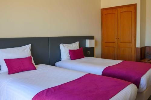 Hotel Horta Ideally located in the prime touristic area of Horta, Hotel Horta promises a relaxing and wonderful visit. Offering a variety of facilities and services, the hotel provides all you need for a good nig