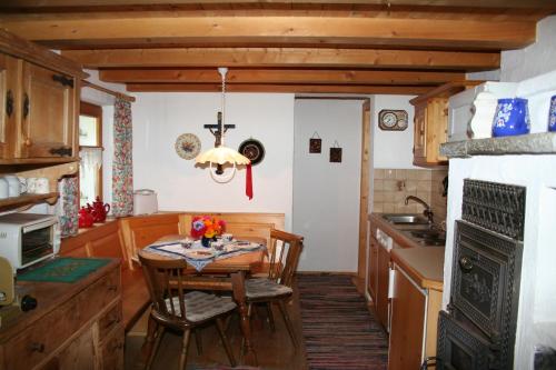 Ferienhaus Schnetzer in กัลเกนุล