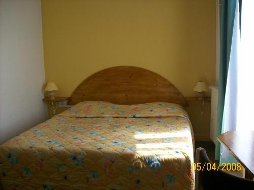 Hotel De Paris Et Des Voyageurs Hotel de charme Allex