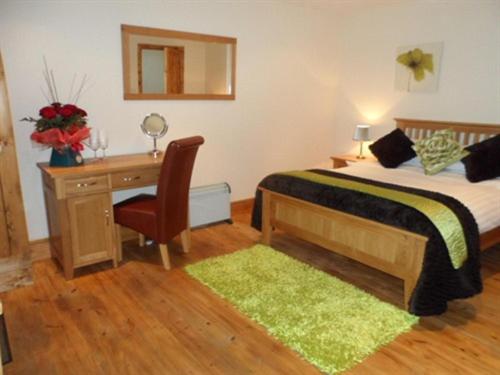 The Stables - Deer Park Farm - image 3