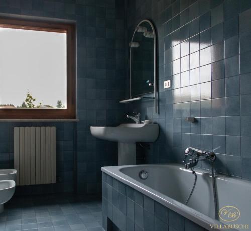 Bathroom, Villa Buschi in Ponzano Di Fermo