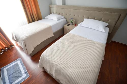 Hotel Niku - image 10