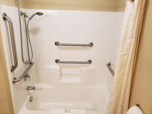 Queen Room - Disability Access