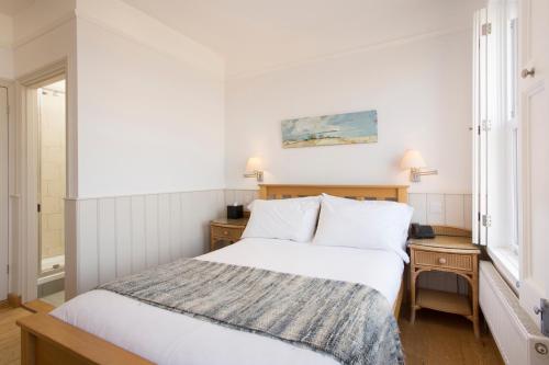 Hotel Continental - image 11
