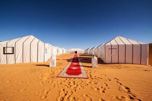 Erg chebbi desert camp