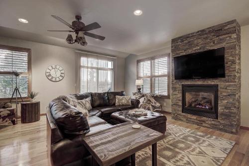 B-1 Bears Den Condo in Frisco, USA