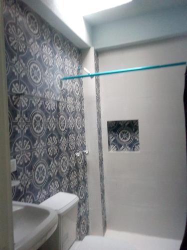 Shower, Altabrisa - Deportiva Departamento comodo y silencioso 2 habitaciones in Primero de Mayo