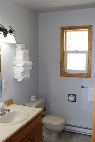 2 bedrooms, 3 beds
