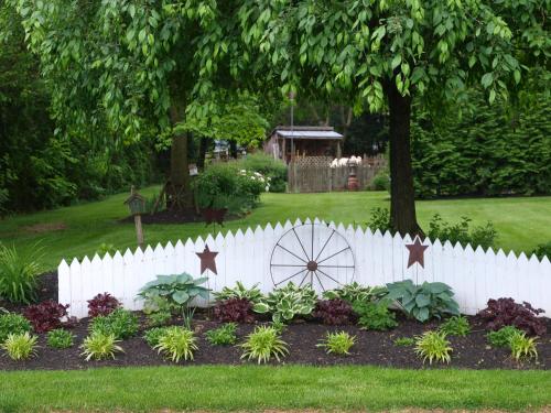 1825 Inn Bed and Breakfast - image 6