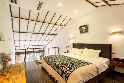 Deluxe Family Suite image 2