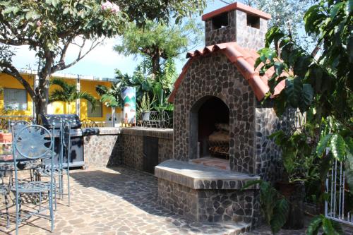 Las Casitas Hostal-Ataco in Victoria