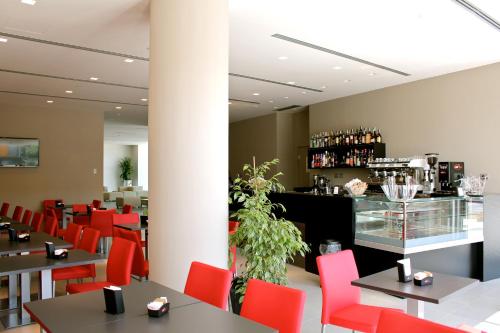 Tag Hotel - image 2