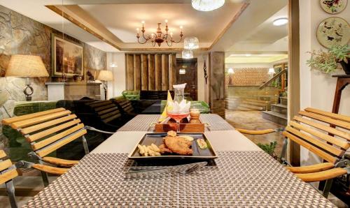 Lakeside Inn in Nainital