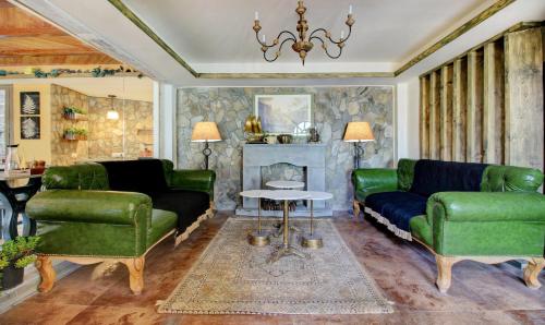 Lakeside Inn in Nainital