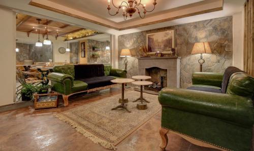 Lakeside Inn in Nainital