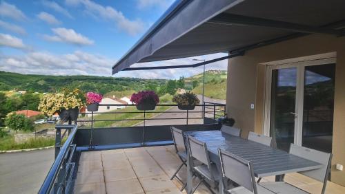 Villa Larzac in Saint Georges De Luzencon