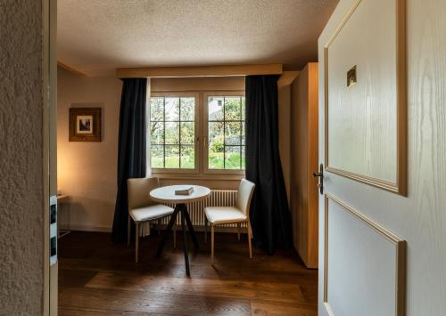 Hotel Maya Caprice - image 3